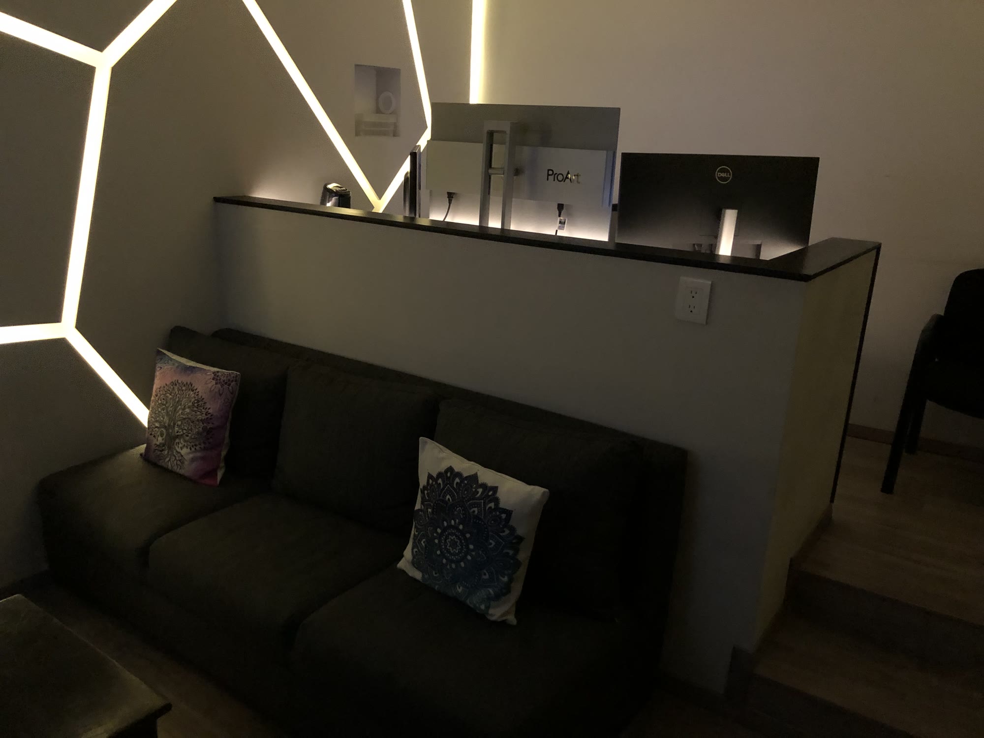 Client seating area in the Lomas Post DaVinci Resolve suite